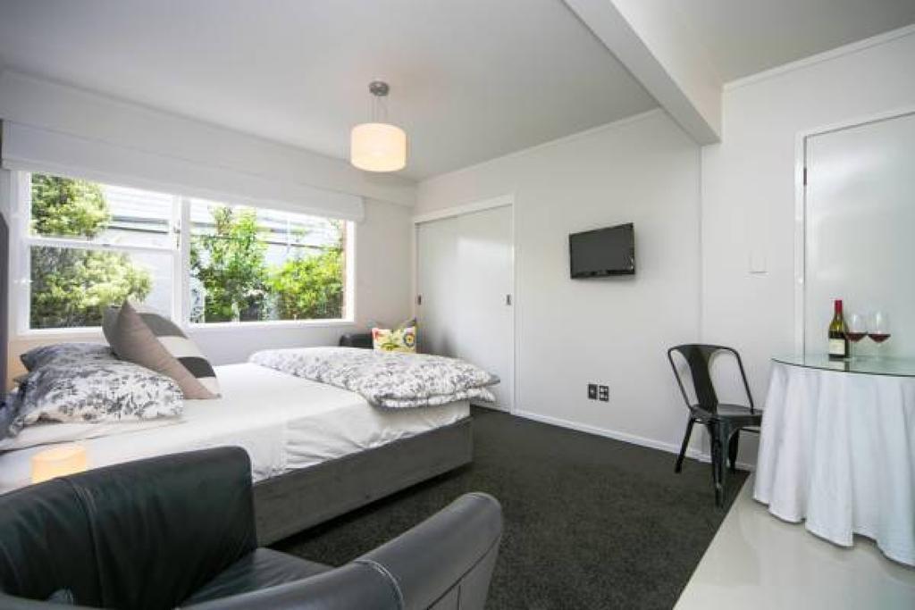 Kohimarama Beach Bed & Breakfast - Style And Privacy In Superb Location Auckland Rum bild