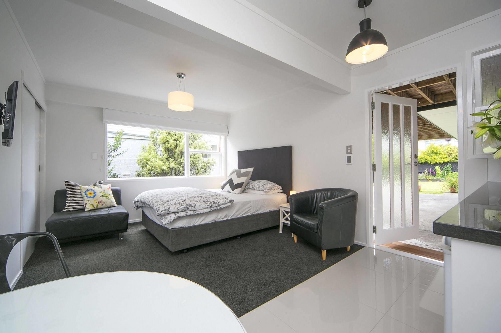 Kohimarama Beach Bed & Breakfast - Style And Privacy In Superb Location Auckland Exteriör bild